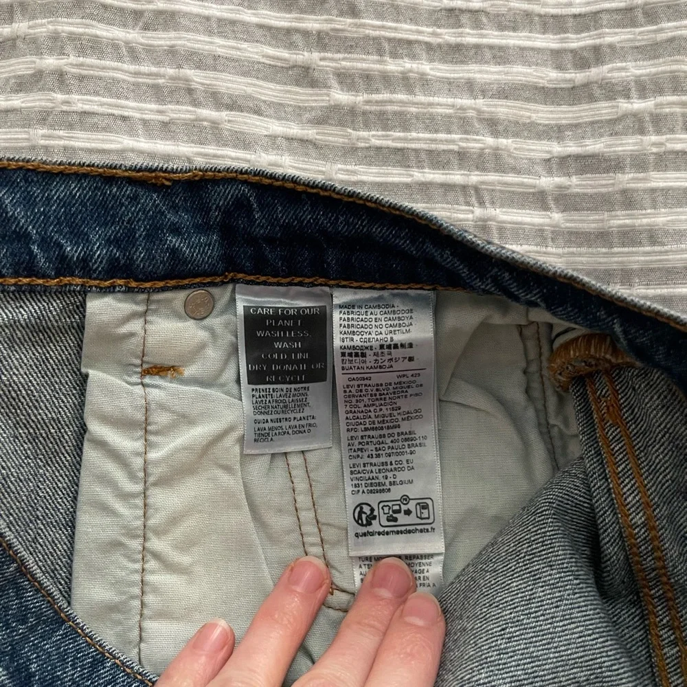 Levi's Women's 501 Original Cropped Jeans Size 31 New - Picture 11 of 12